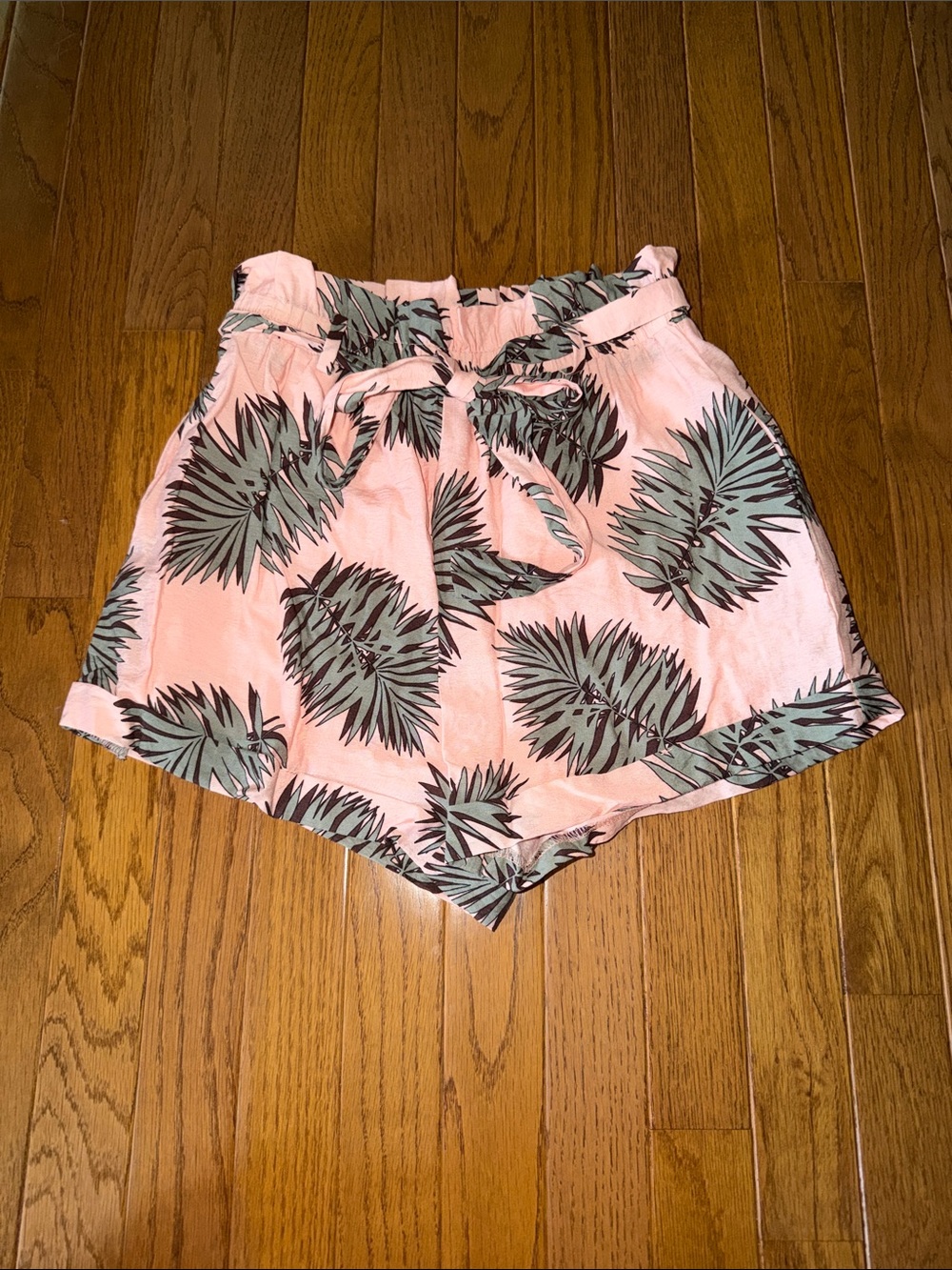 High-Waist Pink Tropical Print Tie-Waist Shorts